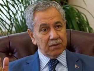 Bülent Arınç'tan KHK'lılar için çağrı: Apo'ya statü peşinde koşanlar bunu halletsinler