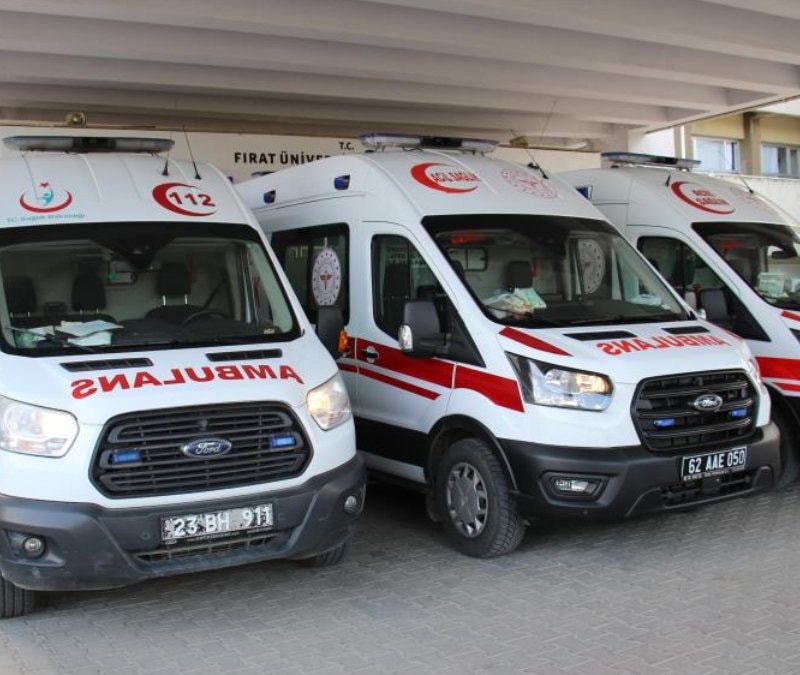 Elazığ’da boş sanılan tabanca ateş aldı: 19 yaşındaki genç ağır yaralandı