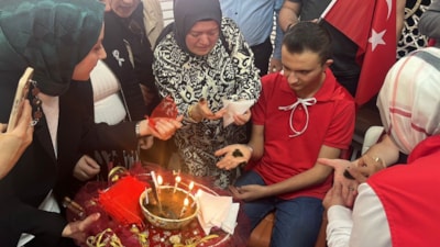 Çorum'da engelli bireylere temsili asker kınası yakıldı
