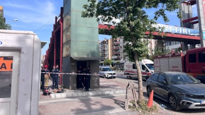 Manisa'da feci ölüm: Asansör boşluğuna sıkıştı