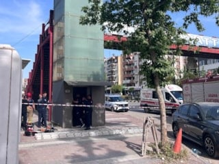 Manisa'da feci ölüm: Asansör boşluğuna sıkıştı