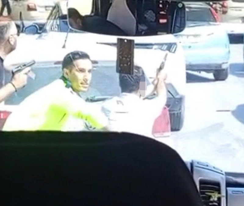 Gaziantep’te taksiyi rehin alıp polisle çatışan şüpheli gözaltına alındı