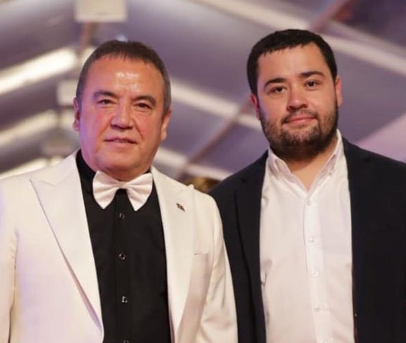Veli Ağbaba 