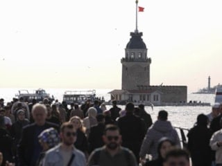 Türkiye'ye yaz geliyor: Yer yer yağışlı hava devam edecek