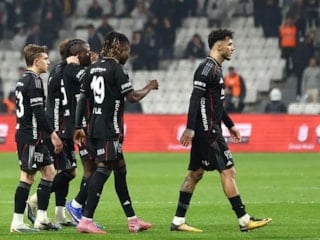 Beşiktaş'ta sezon istikrarsız ve kupasız geçti