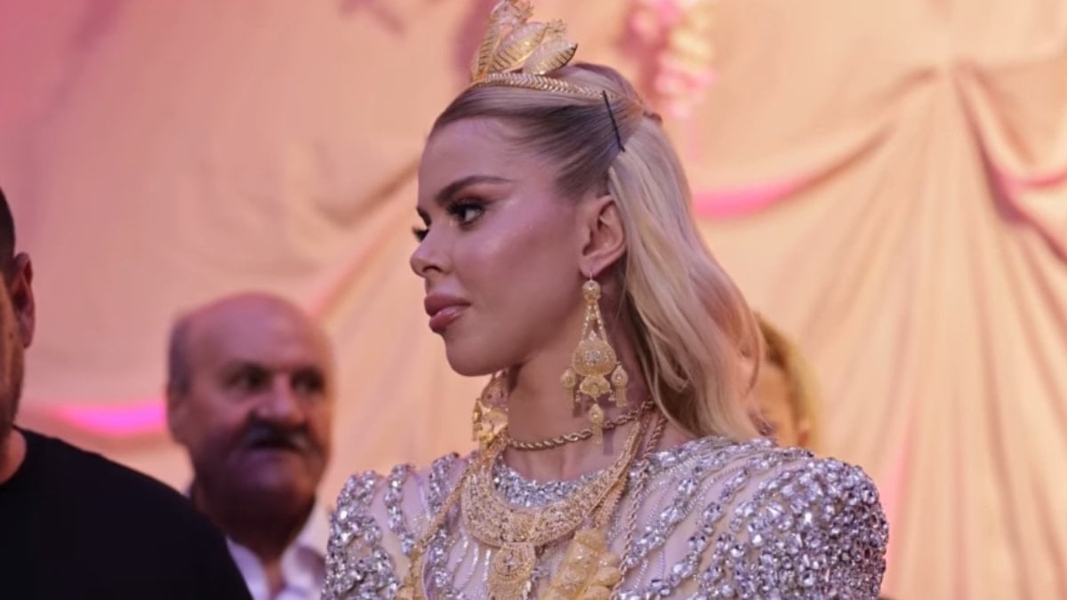 Kilosu kadar altın! Fenomen Çağla Öz ile Vanlı Kara Haydar nişanlandı
