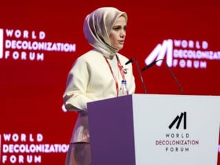 Esra Albayrak "World Decolonization Forum"unda konuştu