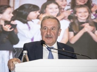 Türkiye Buz Pateni Federasyonunda başkanlığa Recep Ali Er seçildi