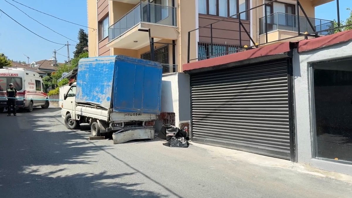 İstanbul'da ehliyetsiz sürücü yol kenarındaki işçiyi ezdi