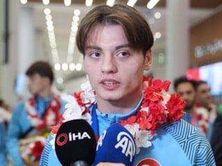 Berkay Erer, Avrupa Tekvando Şampiyonası'nda altın madalya kazandı