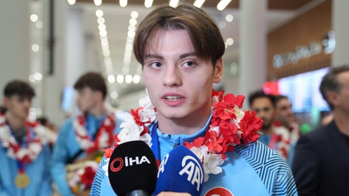 Berkay Erer, Avrupa Tekvando Şampiyonası'nda altın madalya kazandı