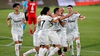 Çorum FK'yi tek golle geçen Bodrum FK avantajı kaptı