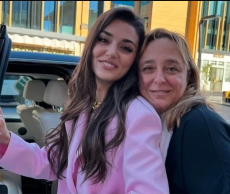 Serenay Sarıkaya krizi! Hande Erçel, Ayşe Barım'ın şirketi ID İletişim'i sildi