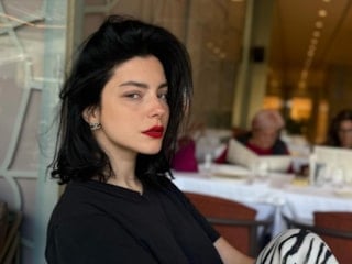 Merve Boluğur kendini anlattı: Ben dizi izlemem kitap okurum