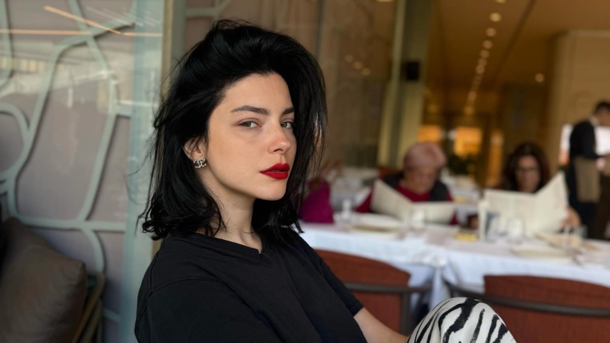Merve Boluğur kendini anlattı: Ben dizi izlemem kitap okurum