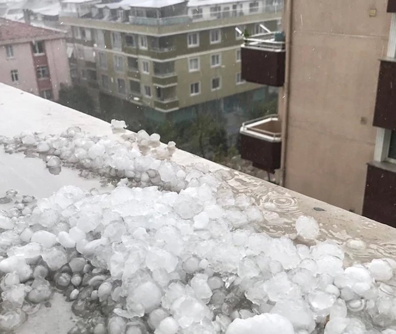 8 ilde kuvvetli yağış ve dolu mesaisi: Uzmanlar o saate işaret etti