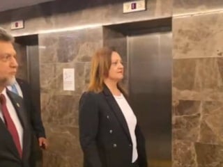 Burcu Köksal AK Parti Genel Merkezi'nde