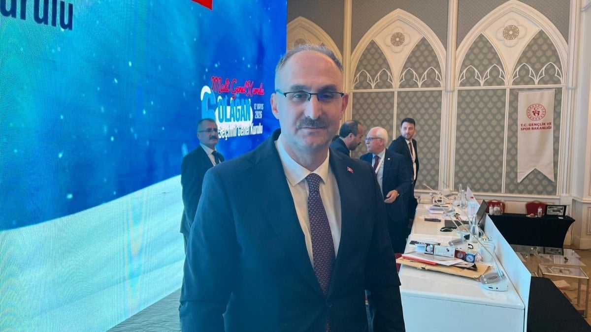 Türkiye Kayak Federasyonu'nda Süleyman Şahin yeniden başkan oldu