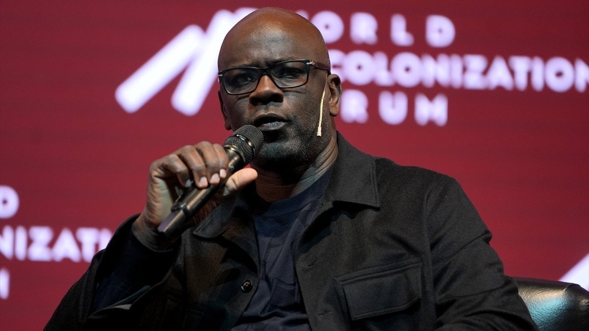 Lilian Thuram: Futbolcuların ırkçılık konusunda söz alması gerek