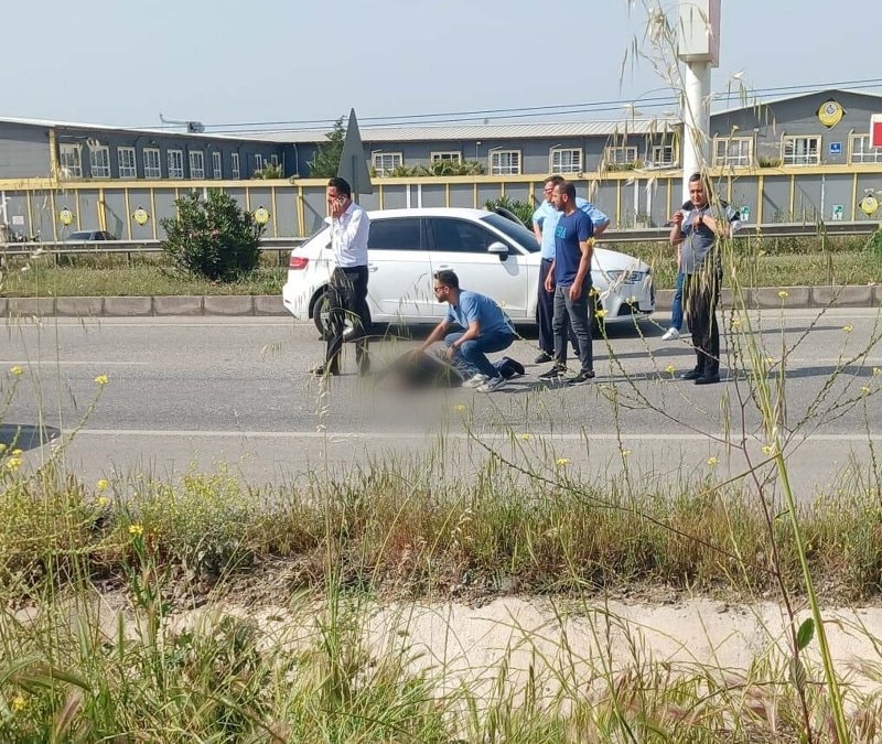Manisa'da yolun karşısına geçerken otobüsün çarpması ile can verdi