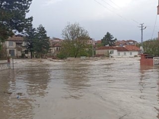 Samsun'da aşırı yağış sonrası sel felaketi yaşandı