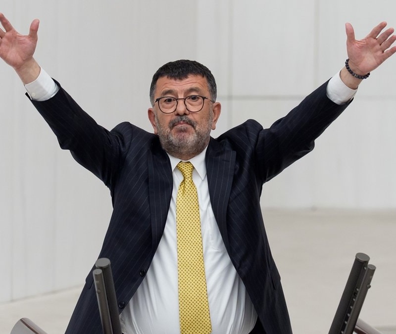 Veli Ağbaba'dan, Gökhan Böcek'e: Zavallı adam, acıyorum