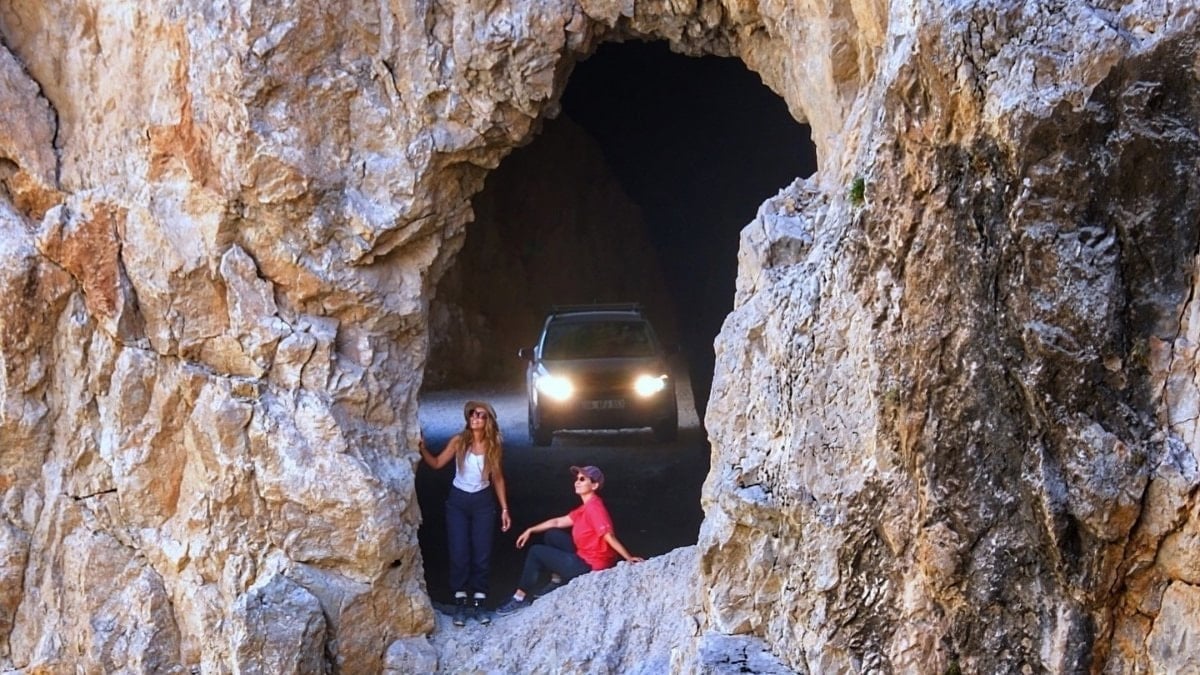 Erzincan'da 132 yıllık mücadelenin eseri Taş Yolu, turistlerin yeni gözdesi