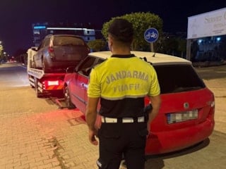 Antalya'da korsan taşımacılık yapılan 8 araca 835 bin lira ceza