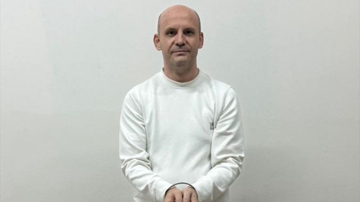FETÖ hükümlüsü komedyen Atalay Demirci, İstanbul'da yakalandı