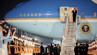 ABD Başkanı Trump'ın uçağı Çin'e indi