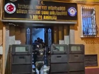 Konya'da oyaladığı kuyumcudan altınları çaldı: Kaçamadan yakalandı