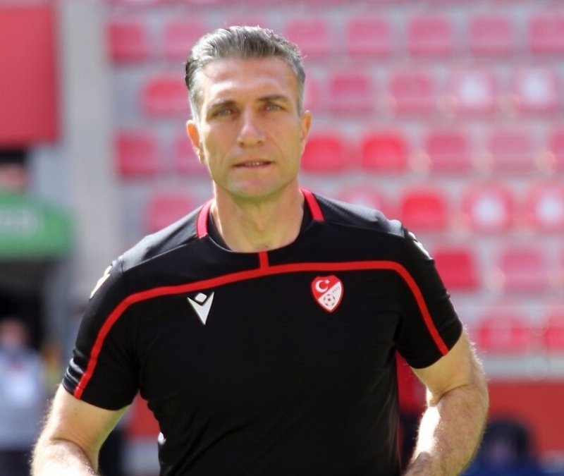 Gençlerbirliği - Trabzonspor maçının VAR'ı Özgür Yankaya oldu