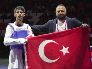 Mahmut Bozteke ve Gamze Özcan'ın altın madalya sevinci