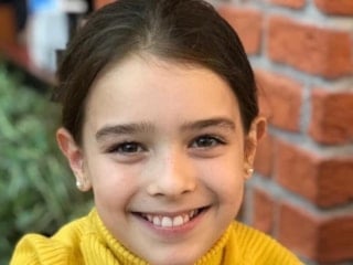 Yeraltı'nın Melek'i küçükken de yetenekliymiş; Şarkı söylediği anlar çıktı