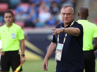 Curaçao'da Dick Advocaat yeniden teknik direktörlük görevine getirildi