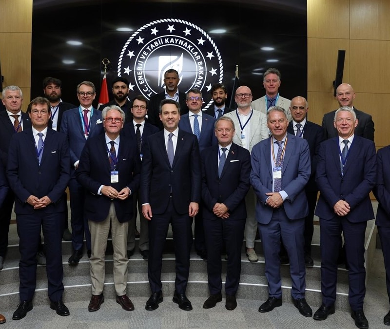 Alparslan Bayraktar, Türkiye'nin enerji vizyonunu Belçikalı temsilcilerle paylaştı