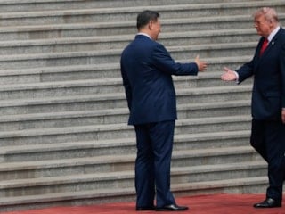 Donald Trump ile Şi Jinping Pekin’de bir araya geldi: Gözler kritik zirvede