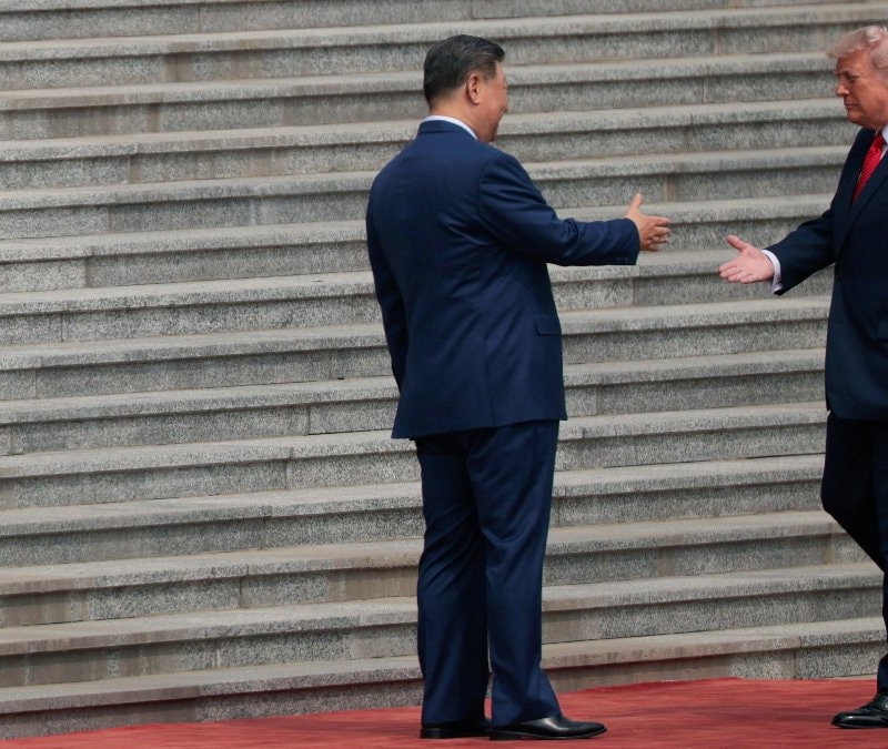 Donald Trump ile Şi Jinping Pekin’de bir araya geldi: Gözler kritik zirvede