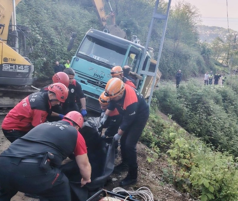 Rize'de kamyon kazasında 1 kişi öldü