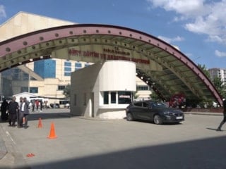 Siirt’te eşekten düşüp sürüklendi: Başını taşa çarpıp öldü