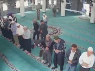 Adana'da camide kalp krizi geçiren yaşlı adamı imam hayata döndürdü