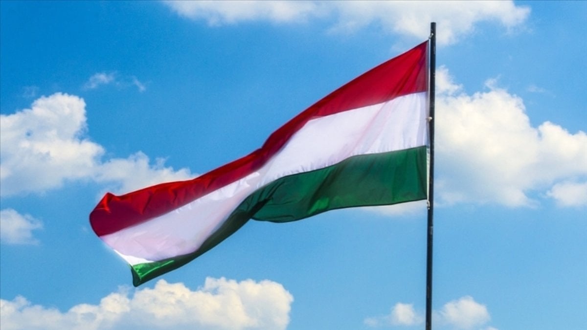 Macaristan'da Orban döneminde ilan edilen olağanüstü hal kaldırıldı