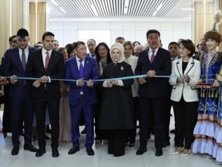 Emine Erdoğan, Kazakistan'da Sıfır Atık Eğitim Laboratuvarı'nı açtı