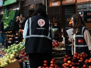 Kurban Bayramı öncesi Ankara'da otogar ve halde fiyat denetimi