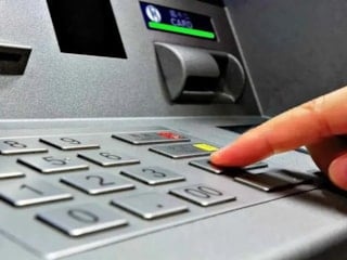 ATM şifreleri neden 4 haneli: İşte cevabı