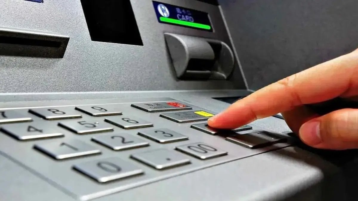 ATM şifreleri neden 4 haneli: İşte cevabı