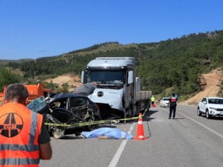 Isparta'da kanser tedavisi dönüşü kaza: Eşi ile birlikte can verdi