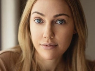 Meryem Uzerli'den makyajsız kareler geldi