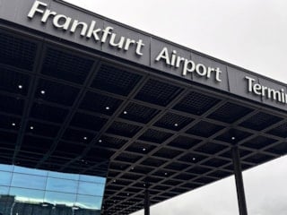 Frankfurt Havalimanı’ndaki grev, yolcu sayısını düşürdü