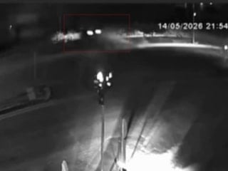 Gaziantep'te otomobil, tren yoluna uçtu